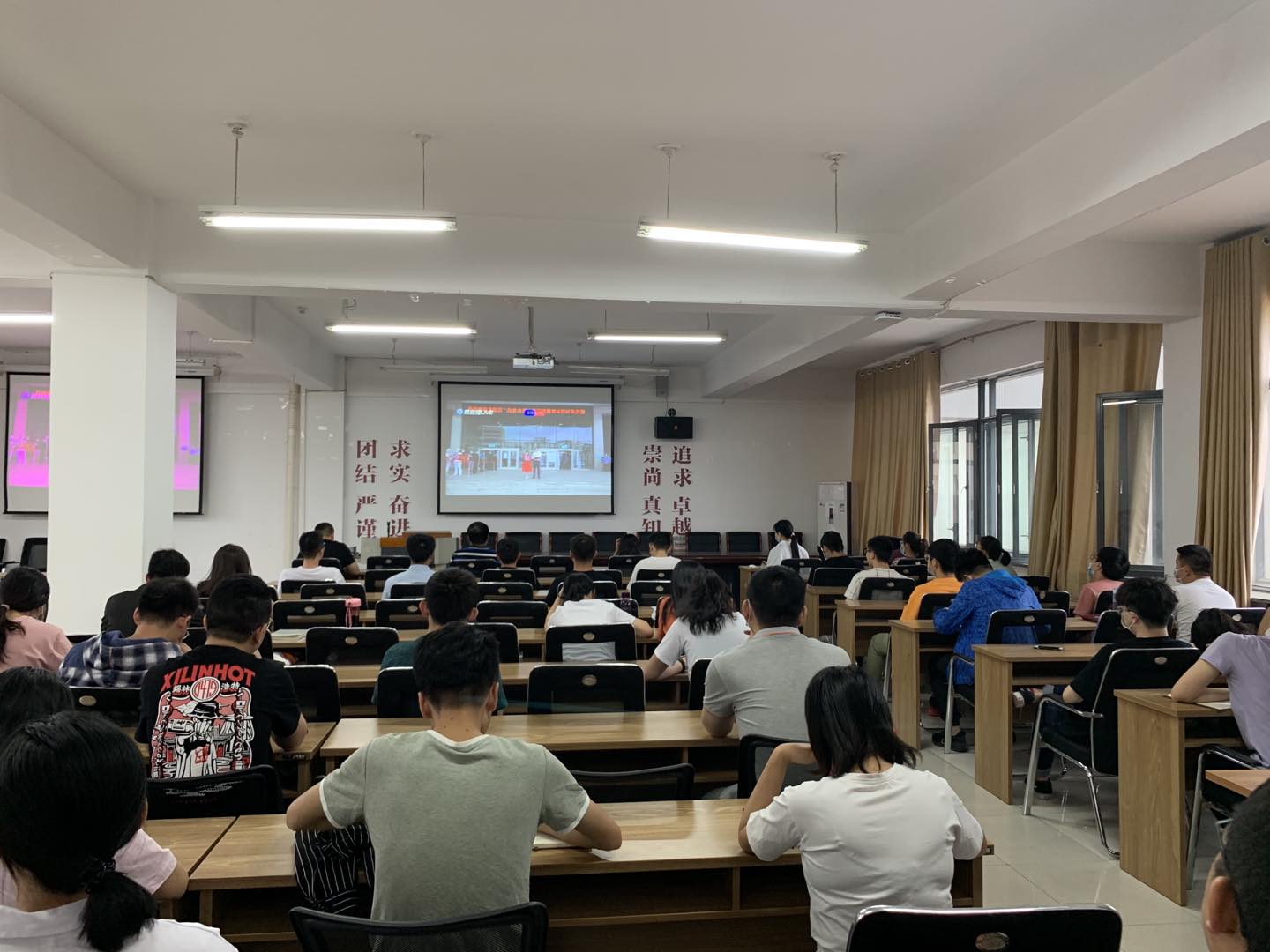 7cc3b627e139117f73f72ae4f9b65f2